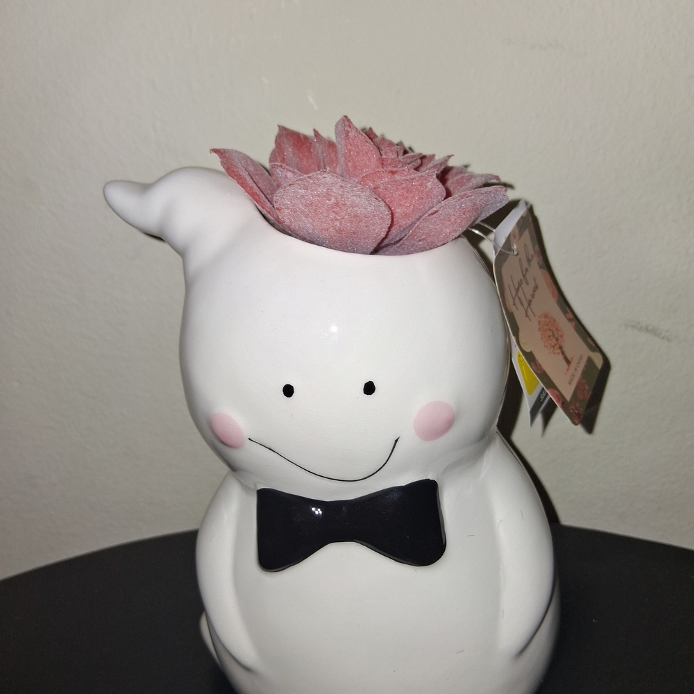 Cute Ghost Planter with Pink Succulent